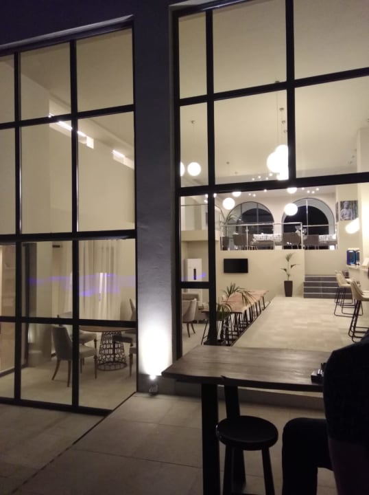 Außenansicht Eingang Bar Golden Mare Barbati Hotel