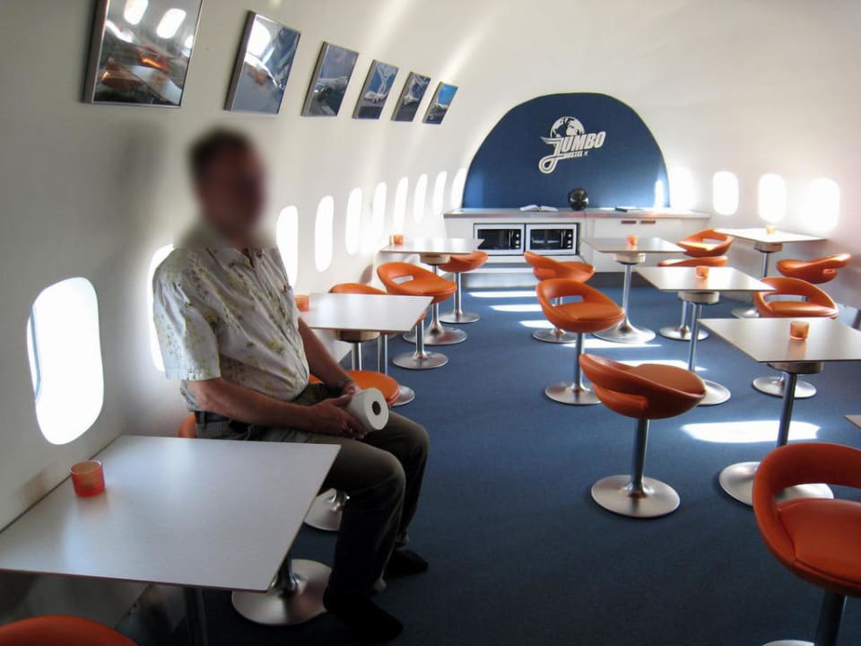 Cafeteria Hostel Jumbo Stay