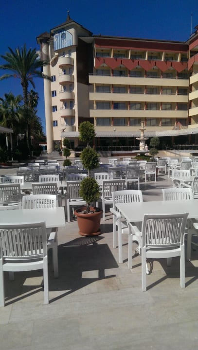 Aussenrestaurant Saphir Hotel & Villas