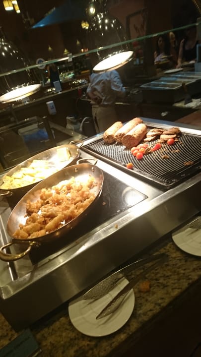 Gastro The Cove Rotana Resort