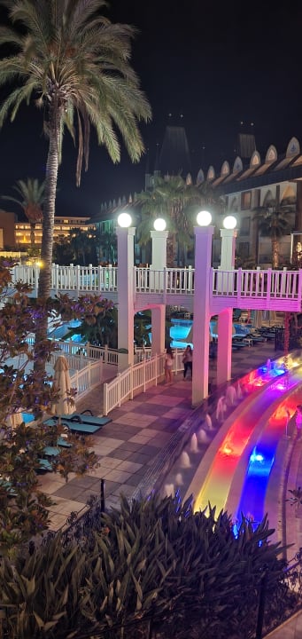 Außenansicht Crystal Prestige Pearl Collection