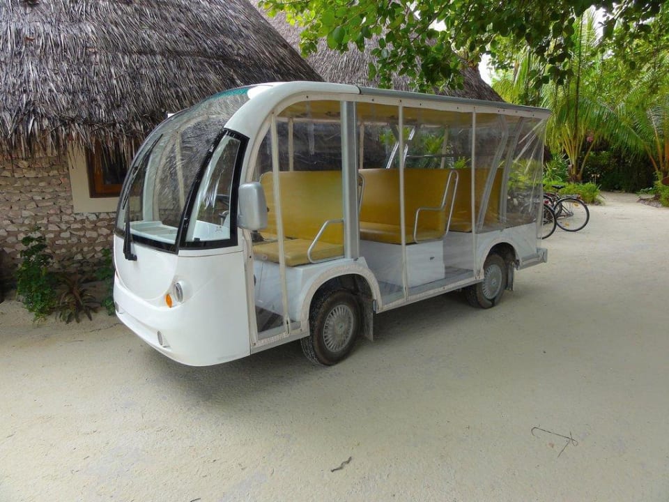 Elektro Taxi auf Kuredu Kuredu Island Resort & Spa