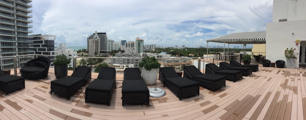 Roof top Hotel Croydon Miami Beach