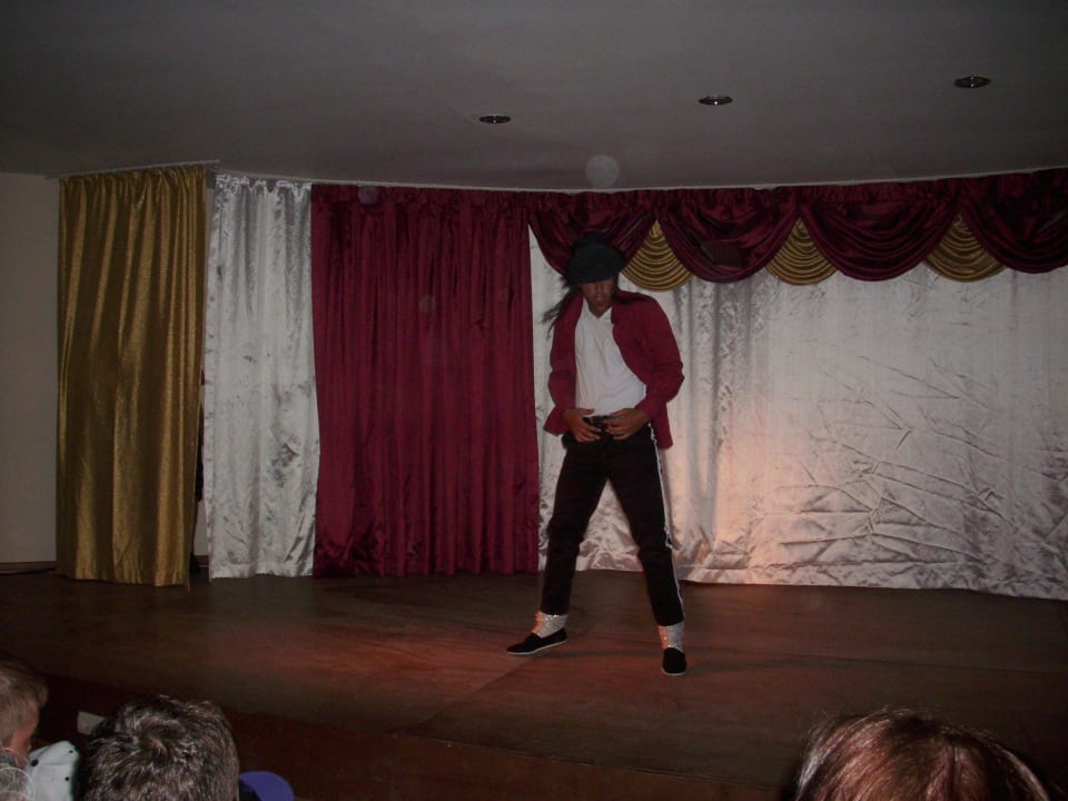 Habibi Steve Michael Jackson Iz Flower Side Beach Hotel