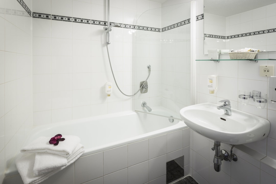 Bad Hotel Enziana Wien