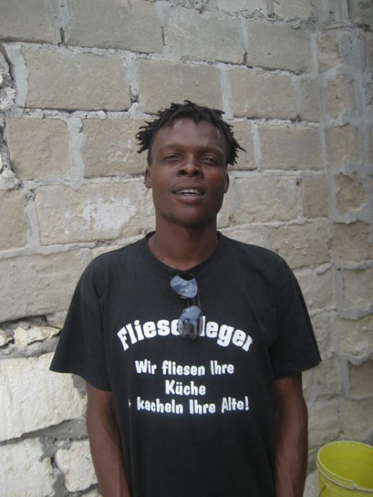 Dennis am Strand Sultan Sands Island Resort & Spa