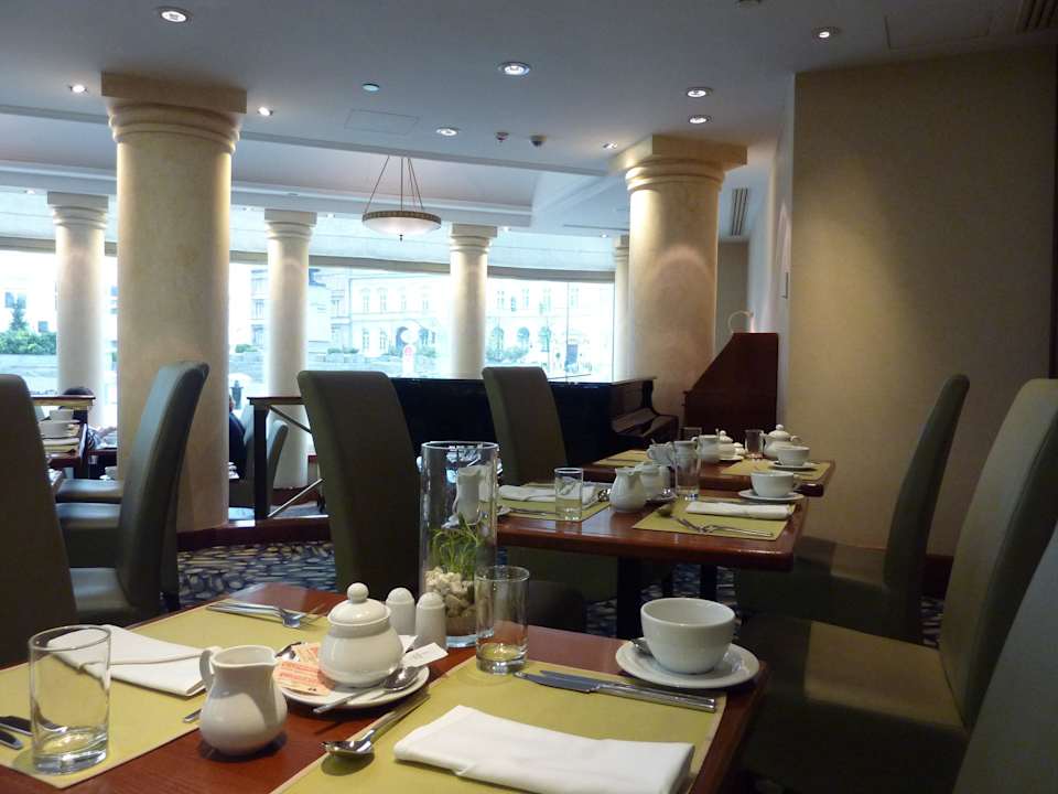Frühstücksraum Sheraton Warsaw Hotel