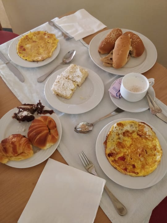 Gastro Three Corners Sea Beach Resort