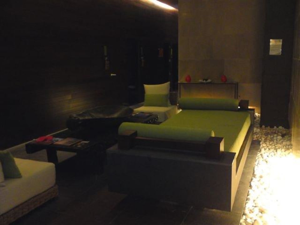 Behandlungsraum im Wellnessbereich Salobre Hotel Resort & Serenity