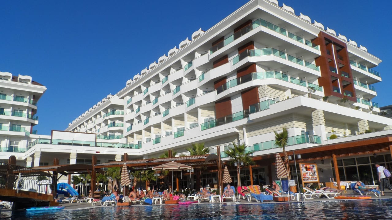 Erholung pur am Pool Adalya Ocean Deluxe