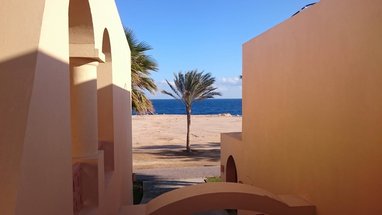 Blick Richtung Strand Steigenberger Coraya Beach - Adults only