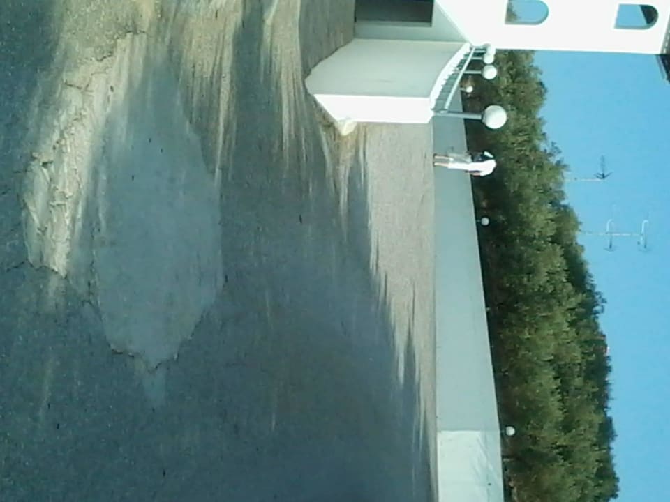 Unser täglicher Weg zum Zimmer Akrathos Beach Hotel