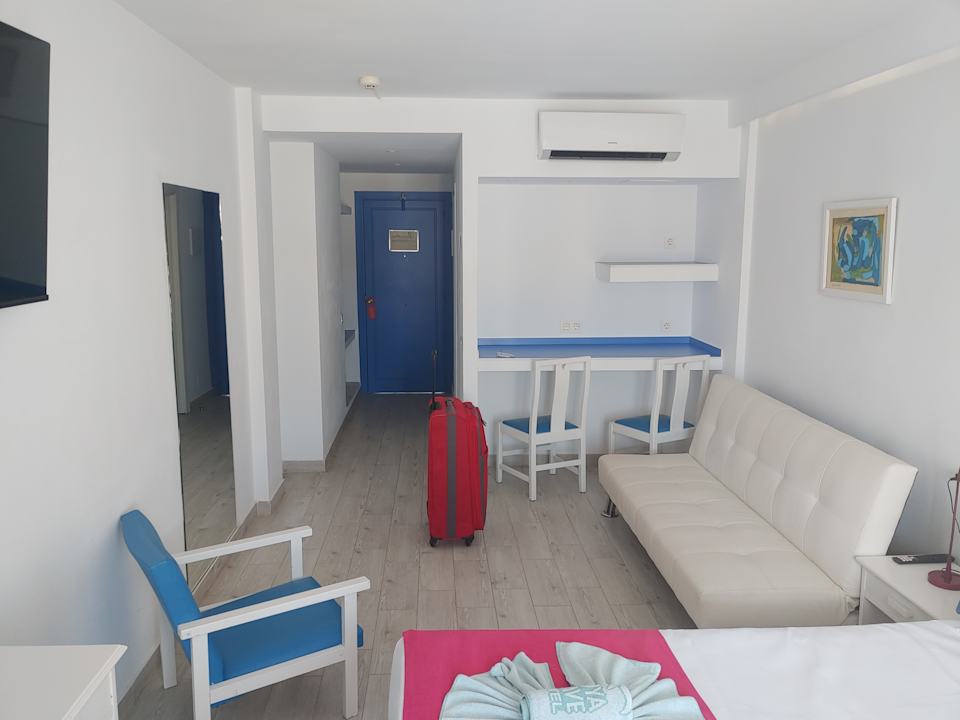 Zimmer Guya Wave Hotel