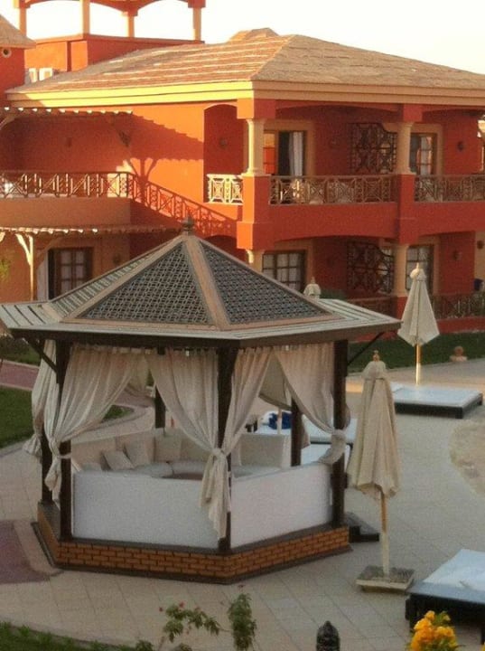 Pavillon am 400er Pool Pickalbatros Alf Leila Wa Leila Resort - Neverland Hurghada