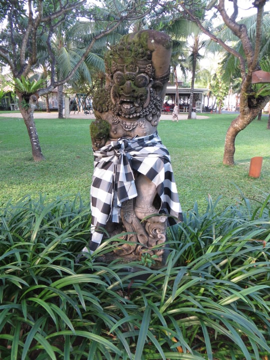 Gartenanlage Segara Village Hotel