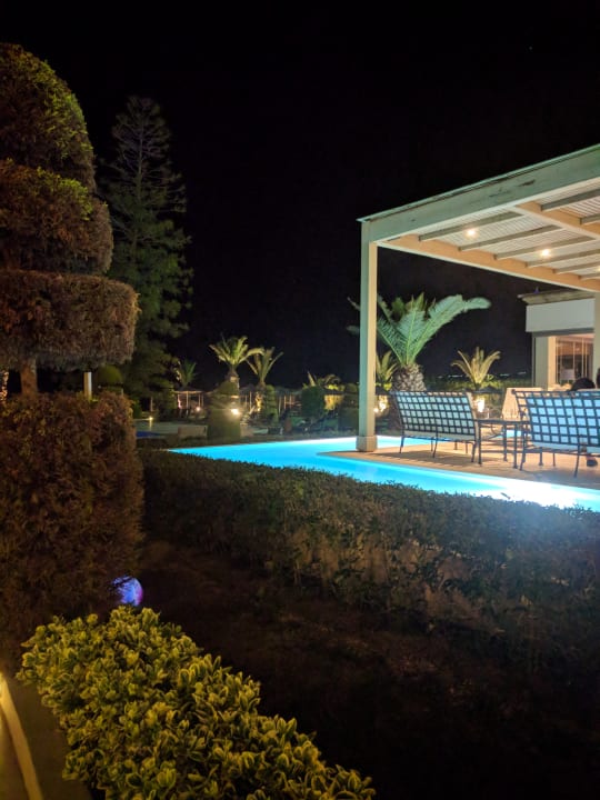 Außenansicht The Ixian Grand & All Suites