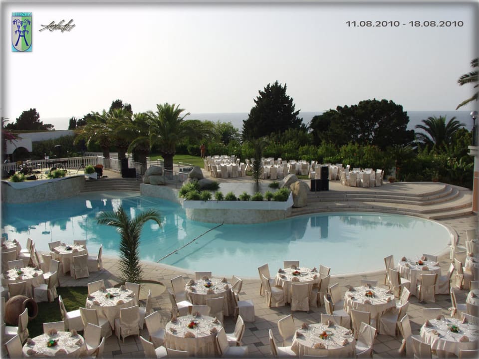 Vorbereitung zum Ferragustofest (Mariahimmelfahrt) Aldiana Club Rocca Nettuno Calabria