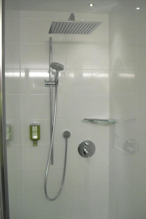Dusche  Hotel Monika – great place to be
