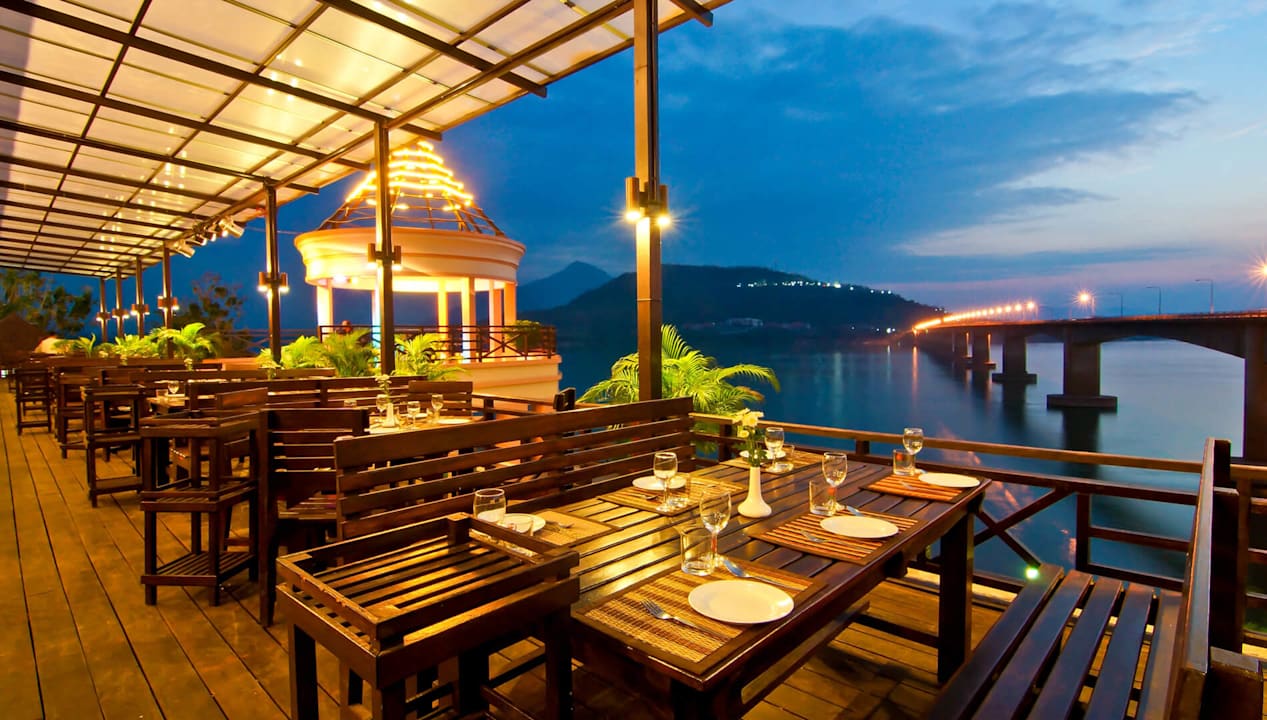 Gastro Champasak Grand Hotel