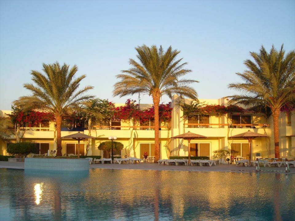 Sonneaufgang bei den Bungalows Palm Beach Resort