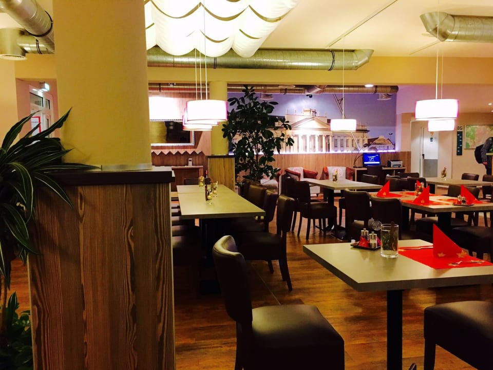 Restaurantbereich  B&B HOTEL Kassel-Industriepark