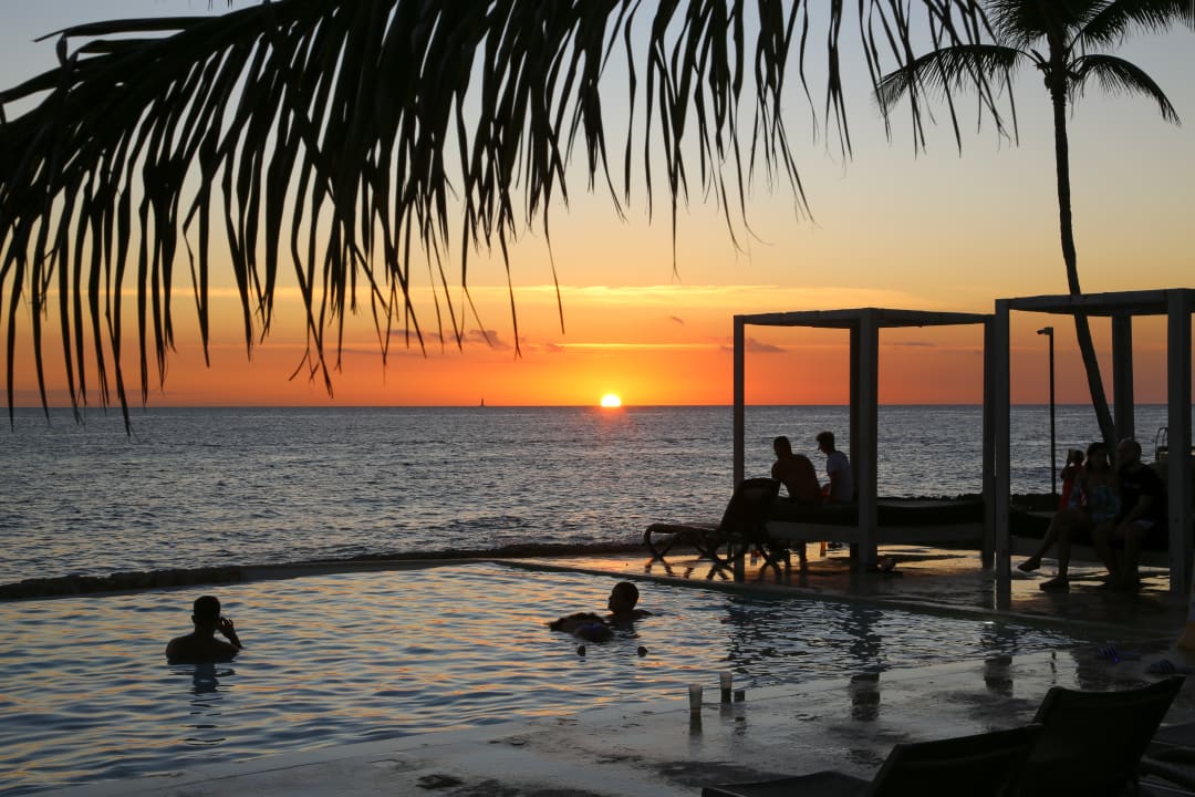 Pool Hotel Viva Dominicus Beach by Wyndham - All Inclusive Resort