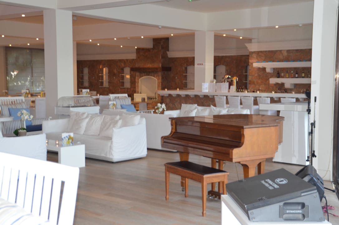 Große ansprechende Lobby Sandy Beach