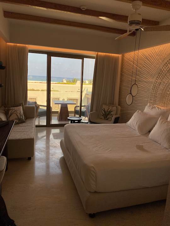 Zimmer Mitsis Rinela