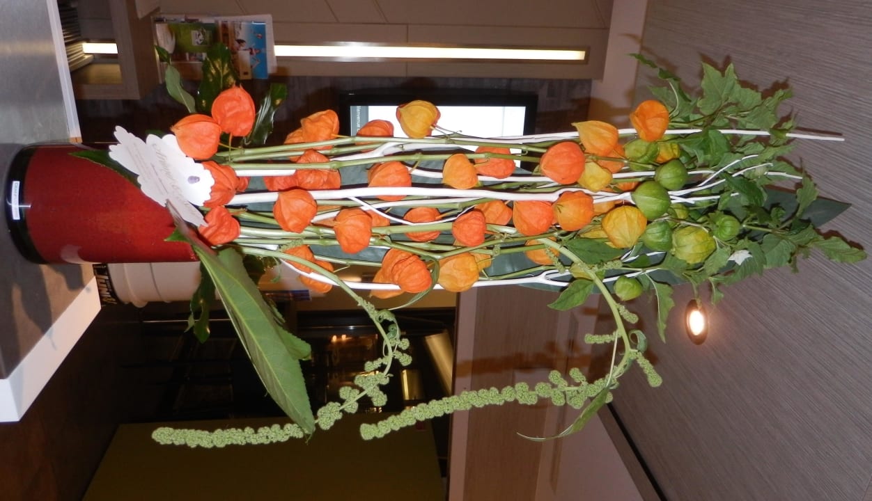 Blumenschmuck an der Rezeption Hotel les Bains de Cabourg-Thalazur