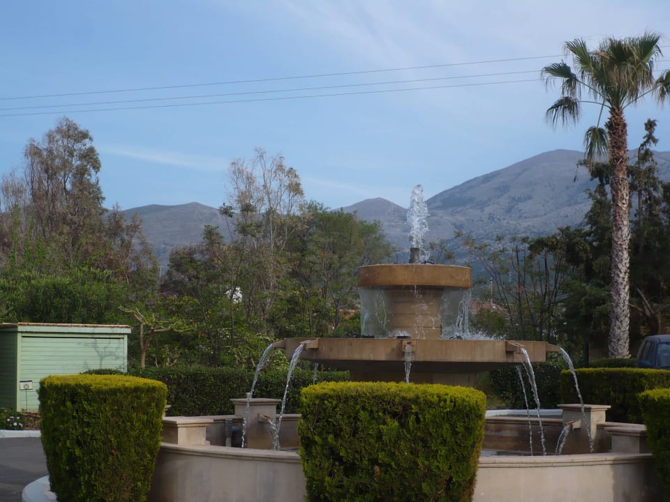 Vorplatz Hotel Phãea Cretan Malia