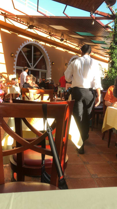 Gastro Golden Beach Resort
