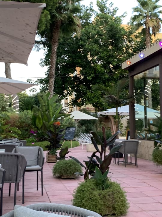 Gartenanlage Club Can Bossa