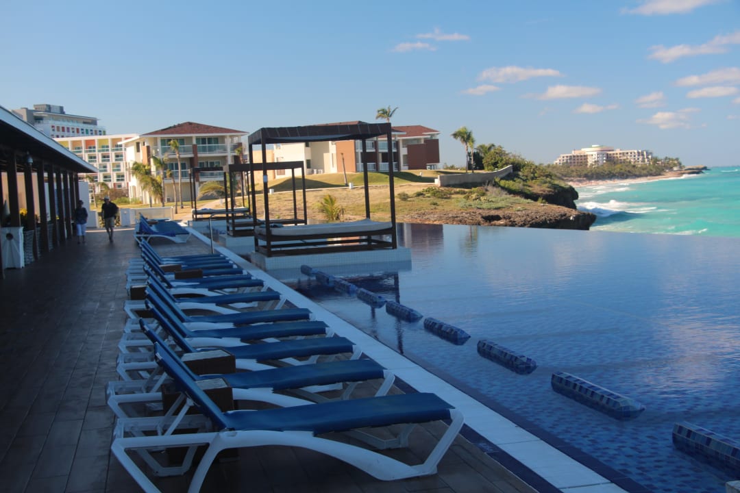 Infinitypool Playa Vista Azul