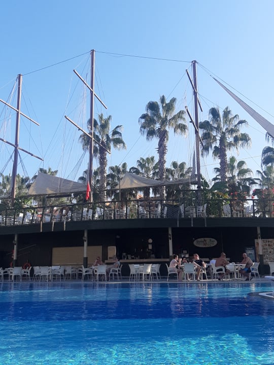 Pool Can Garden Resort