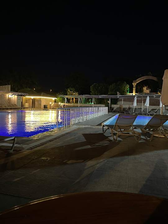 Pool Club Resort Atlantis