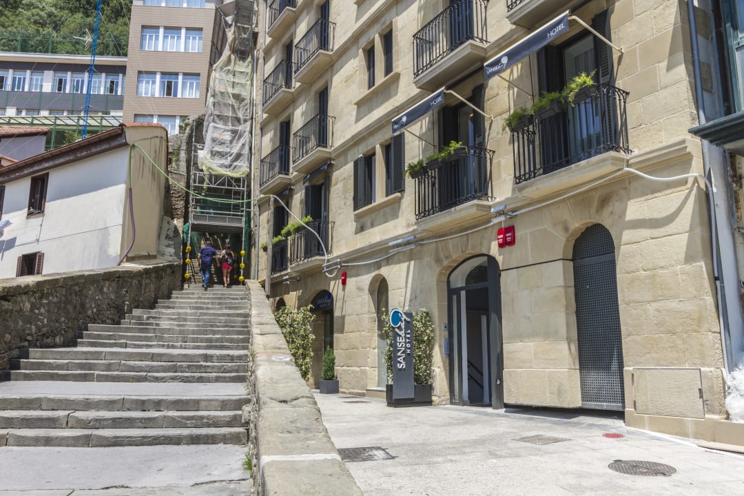 Außenansicht Sansebay Hotel