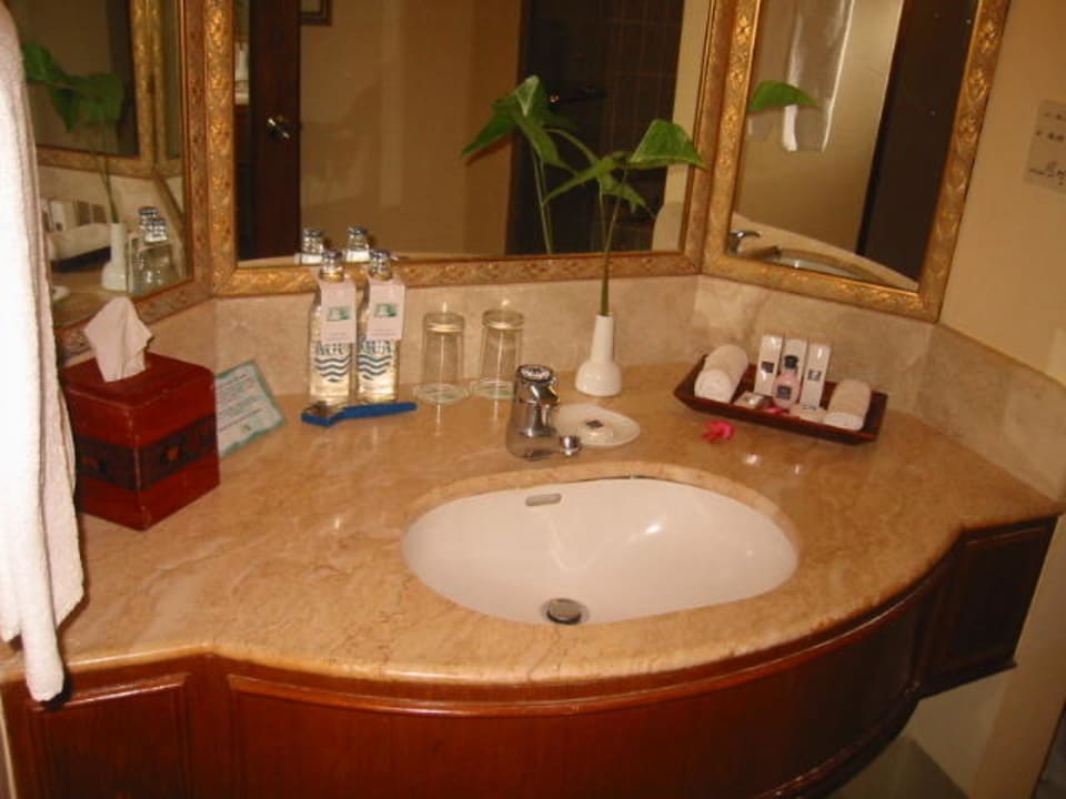 Badezimmer Hotel Sheraton Senggigi Lombok Beach Resort