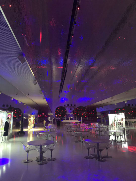 Lobby Adam & Eve - Adults only