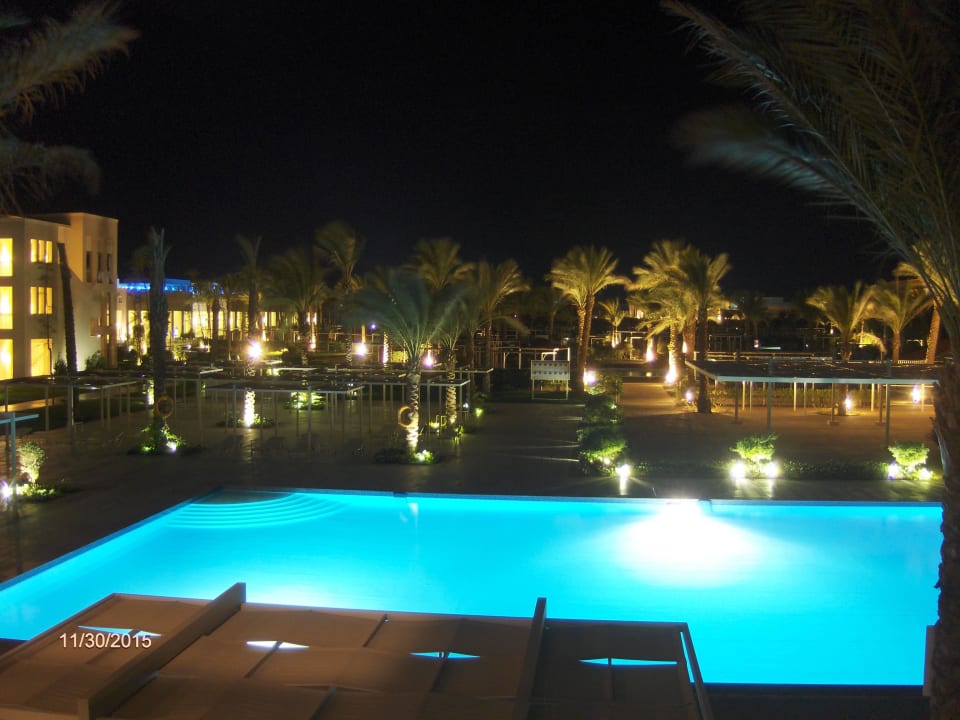 Room 4112 at night Jaz Aquaviva