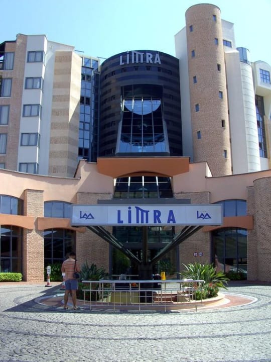 Haupteingang Limak Limra Hotel & Resort