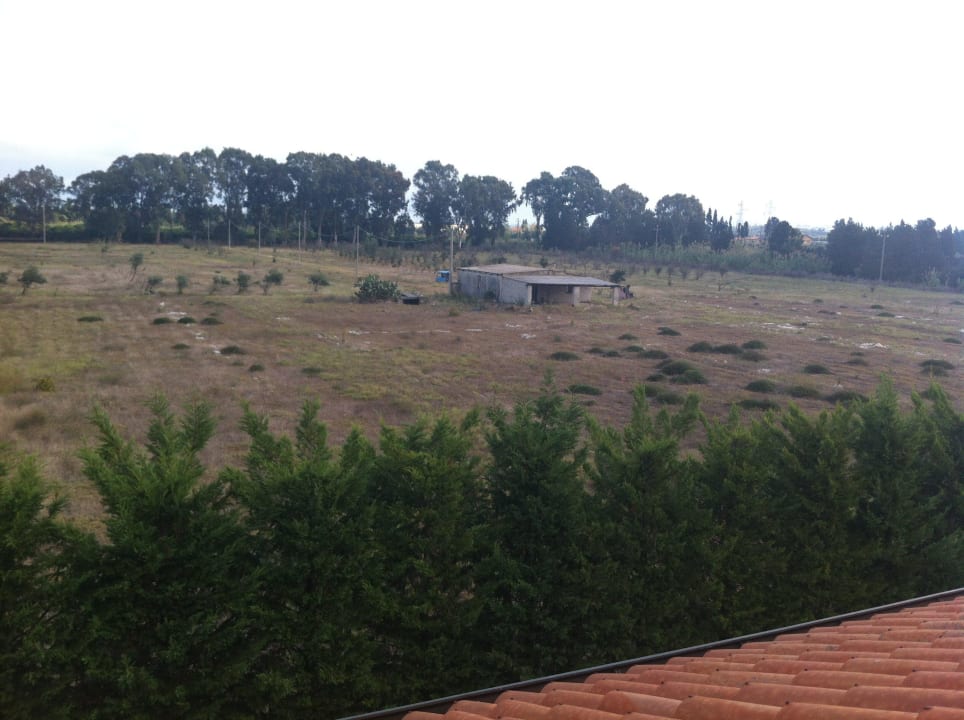 Blick vom Balkon aufs Umland Falkensteiner Club Funimation Garden Calabria