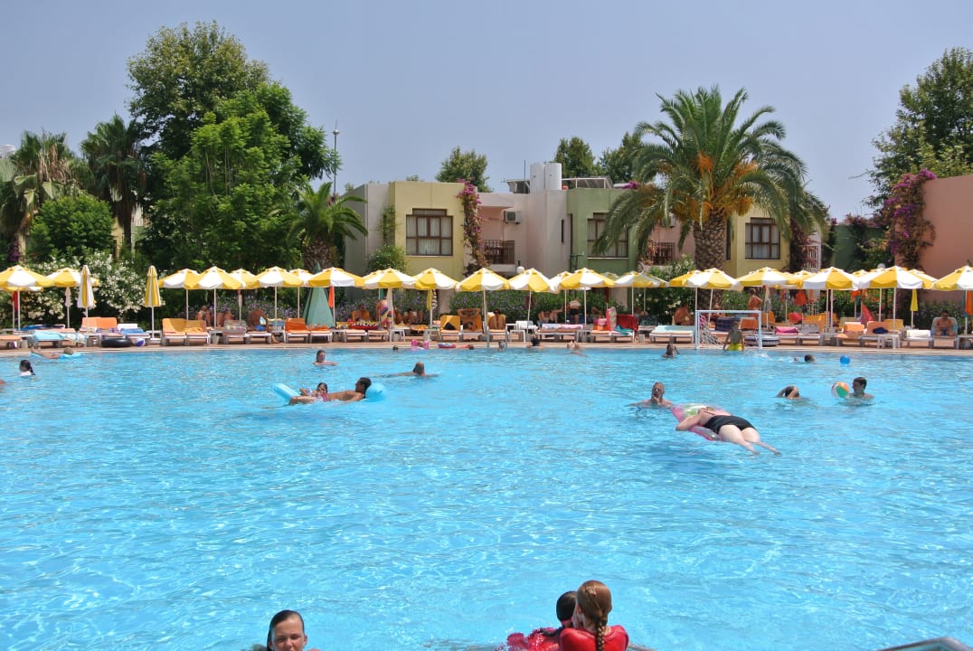 Aktivitäten Pool  VONRESORT Golden Beach