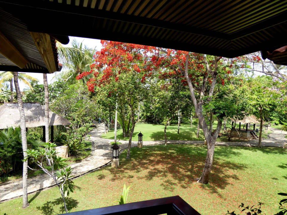 Blick vom Balkon The Royal Beach Seminyak Bali - MGallery Collection