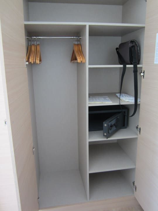 Schrank mit Safe JS Palma Stay