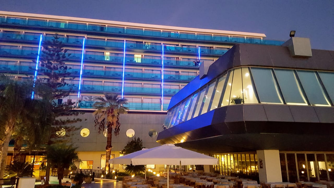 Außenansicht Hotel Calypso Beach