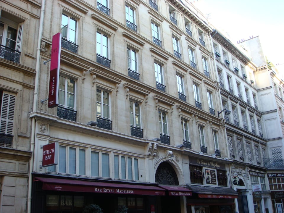 Blick von der Rue d`Arcade Hotel & Spa Royal Madeleine