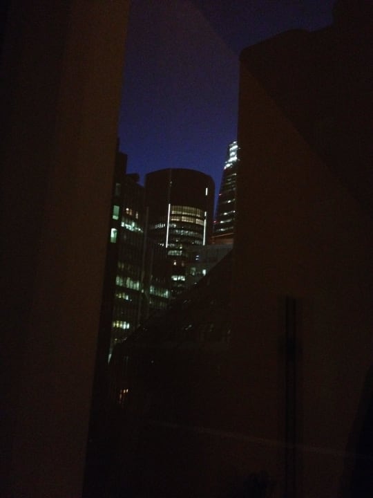 Am Abend DoubleTree by Hilton Hotel London - Tower of London