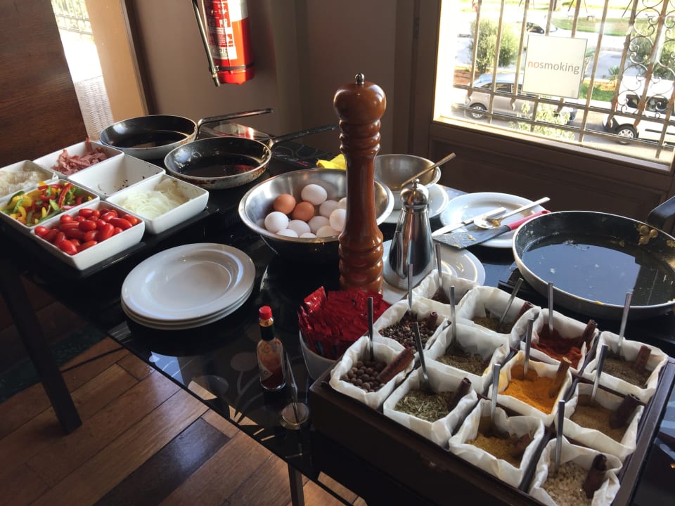 Gastro Hotel GDM Megaron Historical Monument Hotel