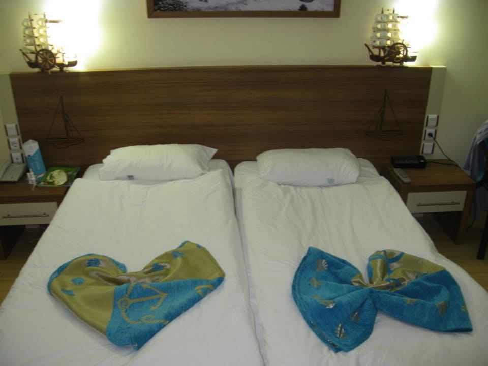 Hübsche Bettdekoration, auch am 2. Tag Miarosa Kemer Beach