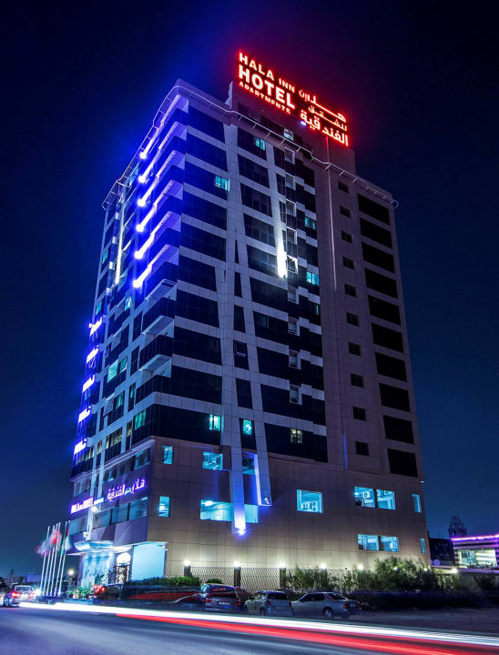 Night view Hala Inn Hotel Apartments